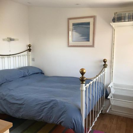 Apartmán Flat Rocks, With Parking, 100M From Beach Perranporth Exteriér fotografie