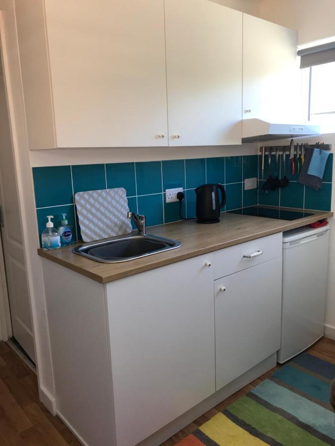 Apartmán Flat Rocks, With Parking, 100M From Beach Perranporth Exteriér fotografie