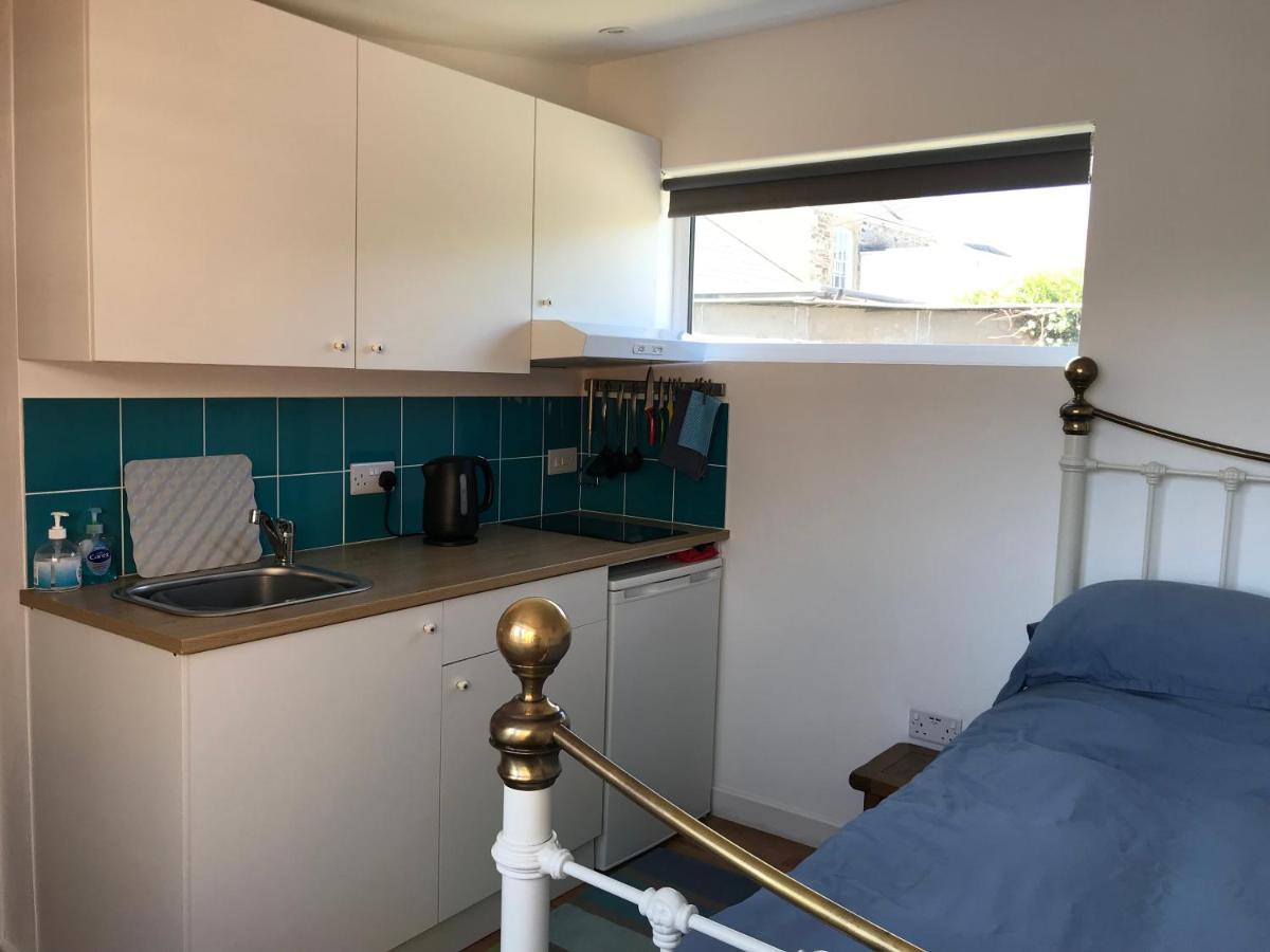 Apartmán Flat Rocks, With Parking, 100M From Beach Perranporth Exteriér fotografie